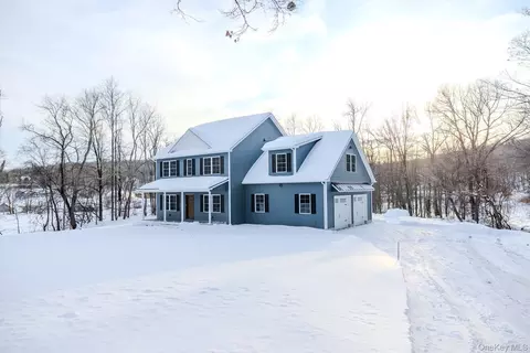 195 Mulford Rd, Greenville, NY 10940