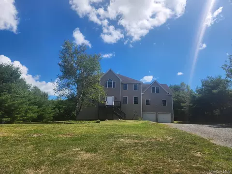 357 Mountain Rd, Mamakating, NY 12721