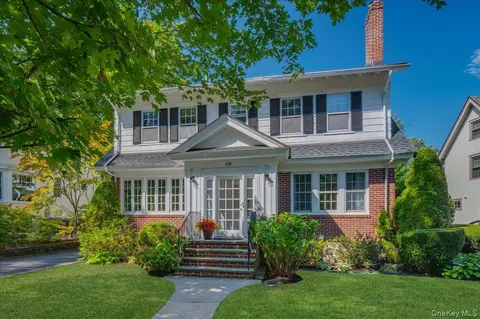 89 Young Ave, Pelham, NY 10803