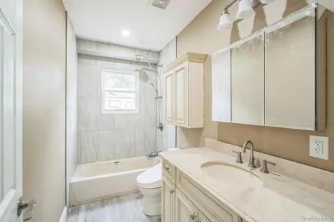Bath - 64 Highland Ave, Patchogue, NY 11772 photo 1 of 1