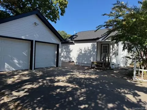 Exterior - 64 Highland Ave, Patchogue, NY 11772 photo 3 of 3