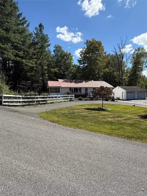 43 Melody Lake Dr, Thompson, NY 12701