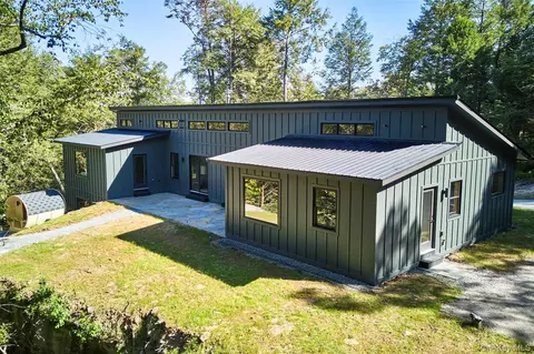 11 Land And Lakes Trl, Delaware, NY 12750