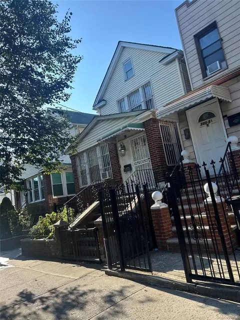 11149 41st Ave, New York, NY 11368