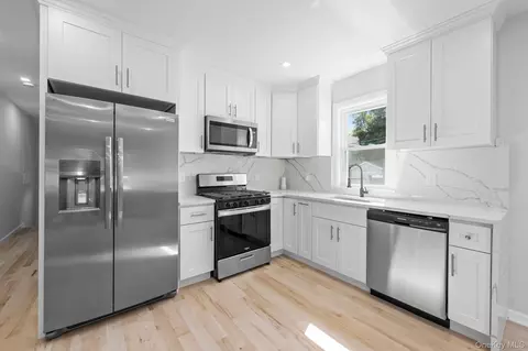 17502 111th Ave, Jamaica, NY 11433