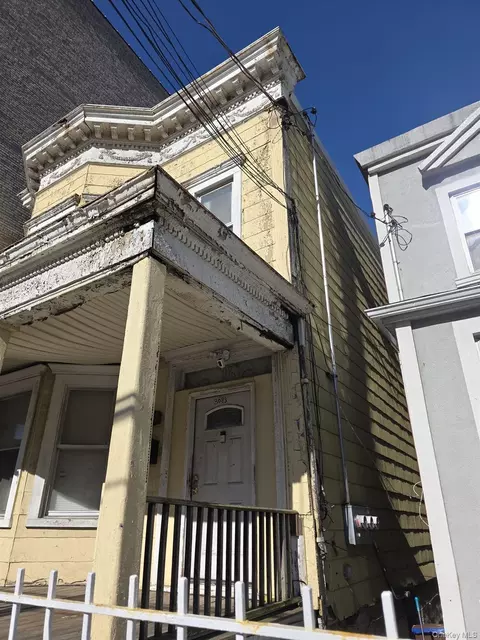 3083 Heath Ave, New York, NY 10463