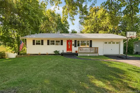 512 High St, Monroe, NY 10950