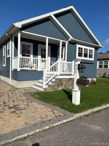 1661 Old Country Rd #563, Riverhead, NY 11901