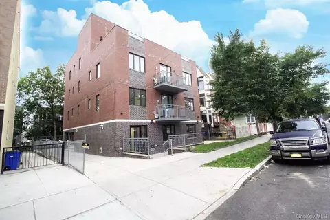 108-38 41st Ave #4A, New York, NY 11368