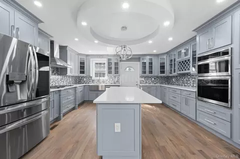 22726 112th Rd, New York, NY 11429