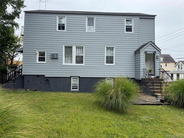 209 Lincoln Ave, Yonkers, NY 10704