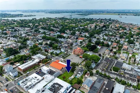 150-12 12 Ave, New York, NY 11357 photo 4