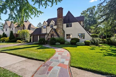 247 Hollywood Ave, Yonkers, NY 10707