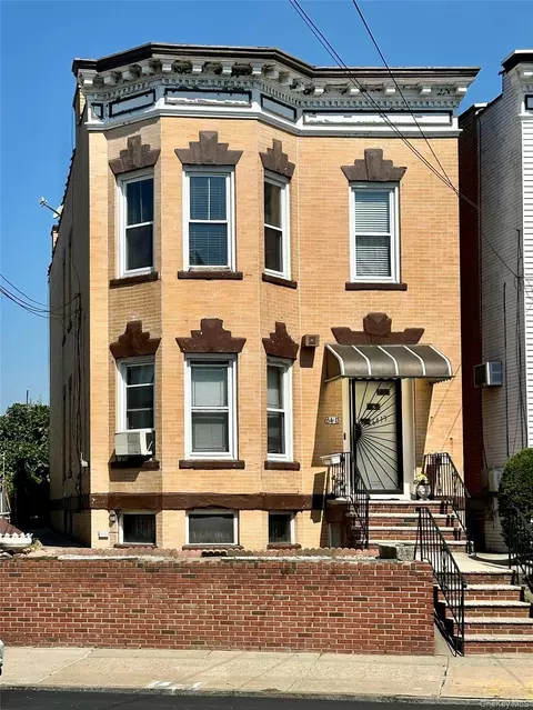 64-13 Metropolitan Ave, New York, NY 11379