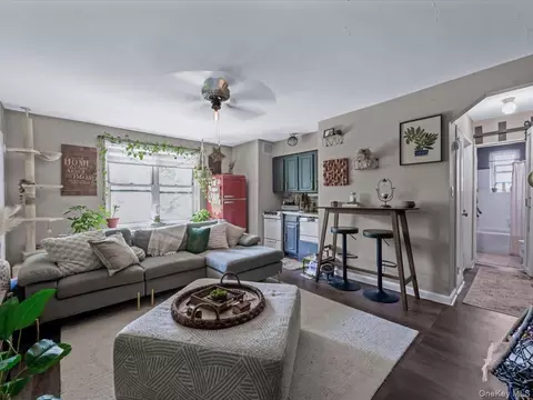 20403 36th Ave #397, Bayside, NY 11361