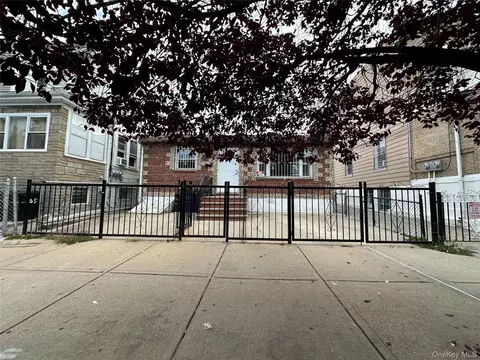 10464 48th Ave, New York, NY 11368