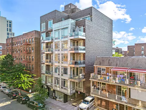 95-08 65th Rd #3C, New York, NY 11374