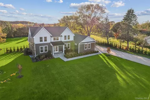 5675 Bridge Ln, Cutchogue, NY 11935