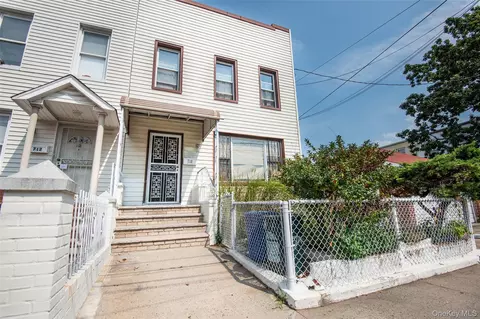 710 Revere Ave, New York, NY 10465