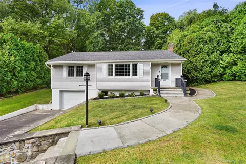 241 Millington Rd, Cortlandt, NY 10567