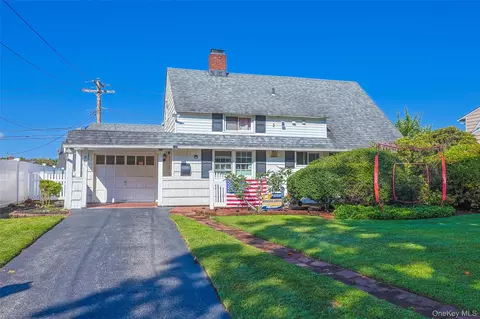 80 Cypress Ln E, Westbury, NY 11590