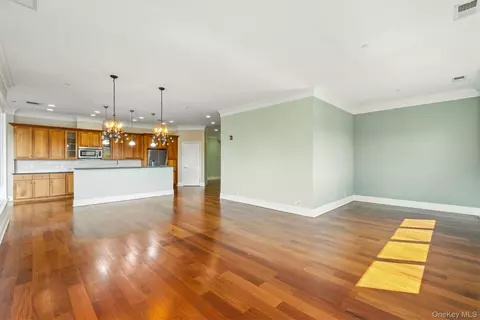 127 W Main St #200, Greenburgh, NY 10591