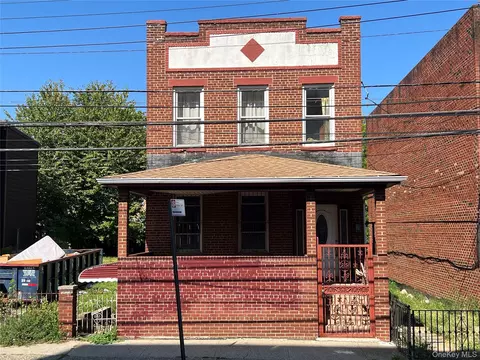5835 Waldron St, New York, NY 11368