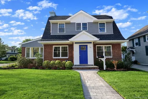 78 Ontario Rd, North Hempstead, NY 11001