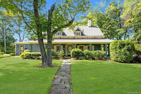379 Church St, White Plains, NY 10603