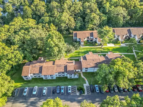 45 Richmond Blvd #4A, Ronkonkoma, NY 11779