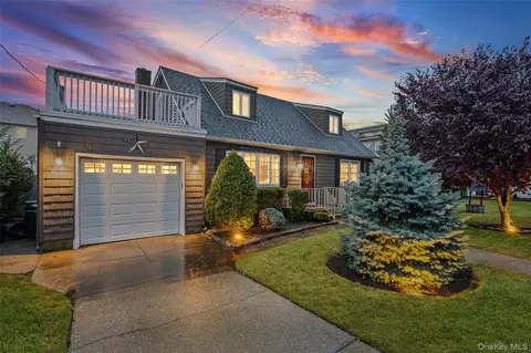 169 Sunset Ave, Island Park, NY 11558