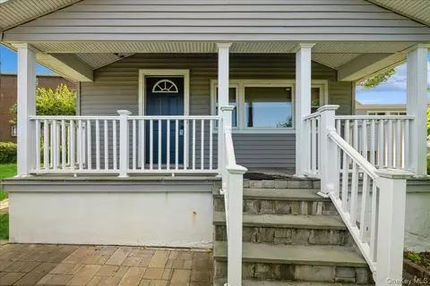 88 Vredenburgh Ave, Yonkers, NY 10704