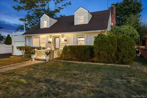 739 Connie Ln, Elmont, NY 11003