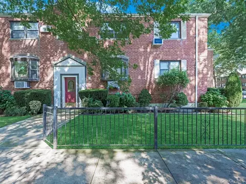84-33 Shore Pkwy #2, Howard Beach, NY 11414