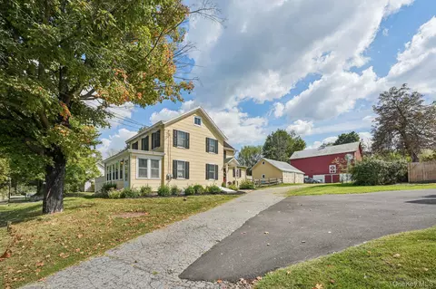 54 Pulaski Hwy, Pine Island, NY 10969