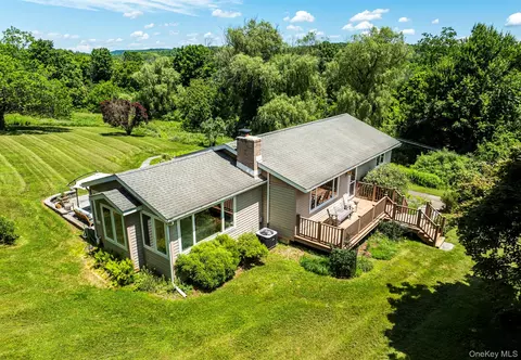 91 Longview Rd, Clinton, NY 12514