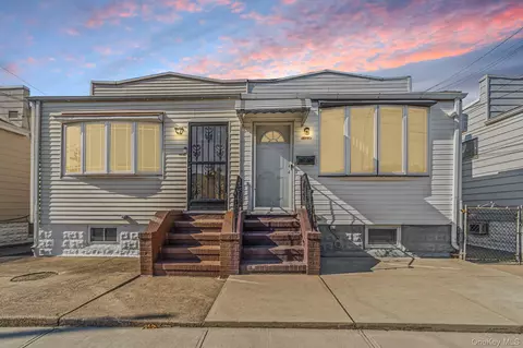 6467 58th Rd, New York, NY 11378