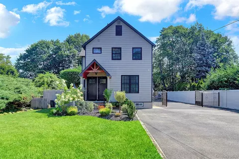 2325 Centre Ave, Bellmore, NY 11710