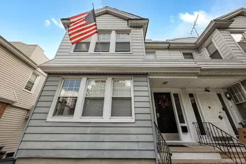 78-59 84th St, New York, NY 11385