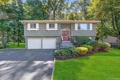 52 Winthrop Dr, Cortlandt, NY 10567