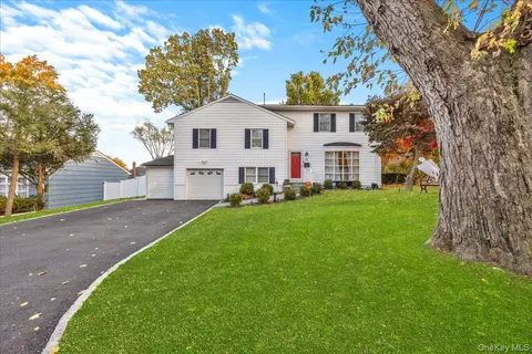 75 Shirley Ln, Greenburgh, NY 10607