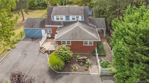 35 Forest Ave, West Babylon, NY 11704