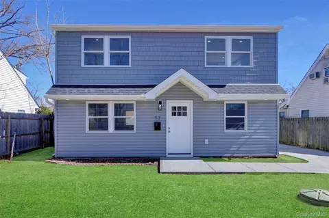 77 Carlls Path, North Babylon, NY 11703