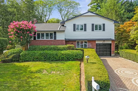 89 Windom St, Greenburgh, NY 10607