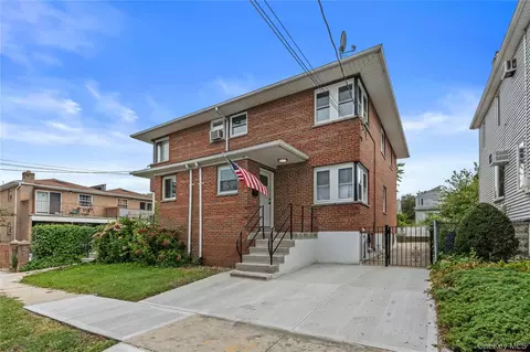 98 Pell Pl, New York, NY 10464