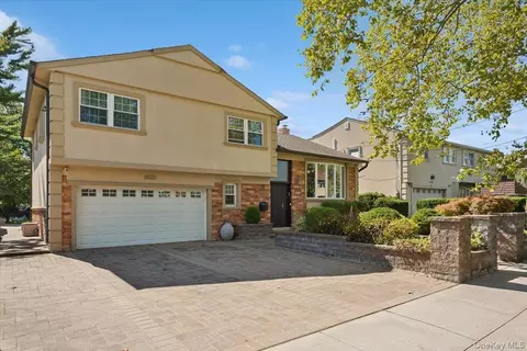 553 Amherst Dr, Woodmere, NY 11598