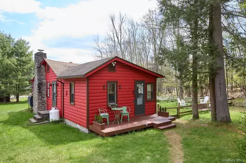 17 Highland Ave, Bethel, NY 12720