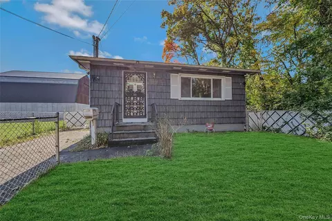 92 Grand Blvd, Wyandanch, NY 11798