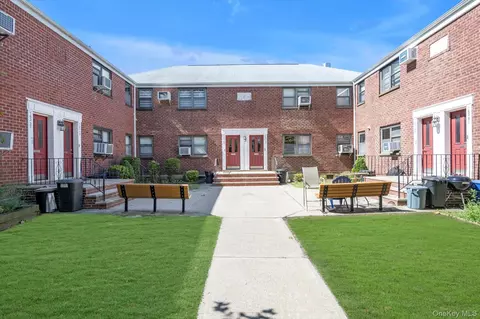 163-43 Willets Point Blvd #5-172, Whitestone, NY 11357