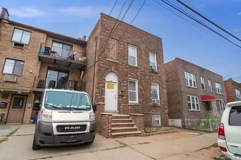 1539 Hollywood Ave, New York, NY 10461